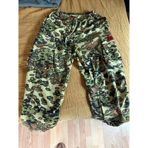 CHNGE Large Camo Pants